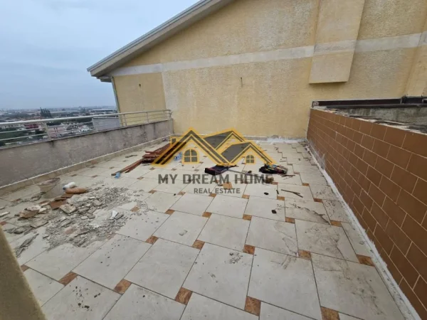 Durres, shitet apartament 3+1 , 287 m² 265.000 € (plazh)