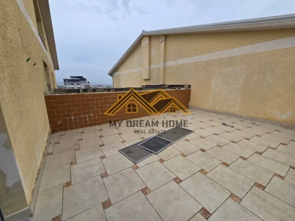 Durres, shitet apartament 3+1 , 287 m² 265.000 € (plazh)