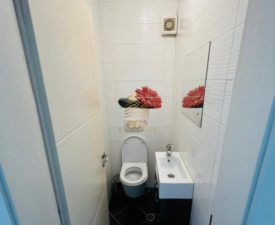 Tirane, jepet me qera apartament 3+1 Kati 2, 135 m² 650 € (Don Bosko)