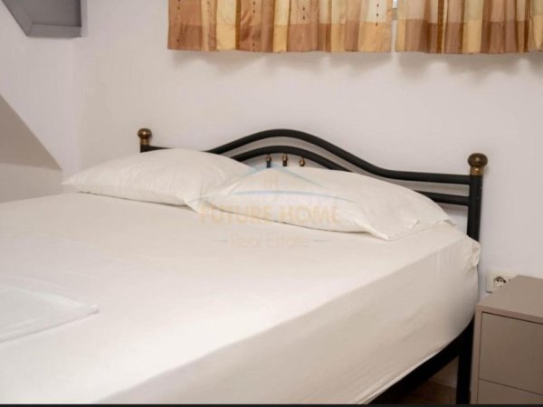 Tirane, jepet me qera apartament 3+1 Kati 7, 115 m² 700 € (Komuna e Parisit)