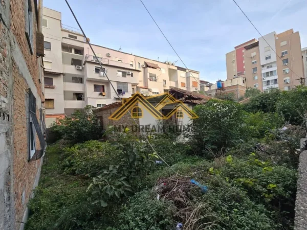 Durres, shitet apartament 1+1 , 300 m² 165.000 € (durres)