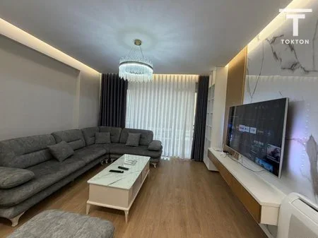 Tirane, jepet me qera apartament 2+1 Kati 3, 105 m² 1.200 € 