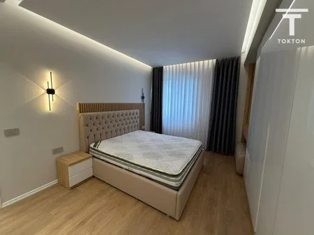 Tirane, jepet me qera apartament 2+1 Kati 3, 105 m² 1.200 € 