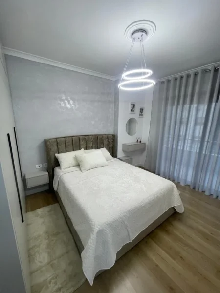 Tirane, shitet apartament 2+1 Kati 4, 101 m² 168.000 € (EJA STUDIO)