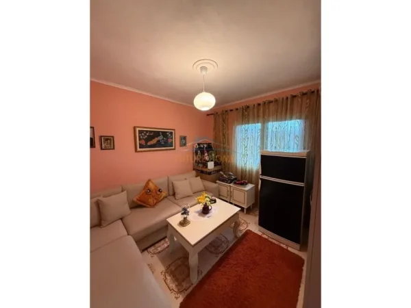 Tirane, shitet apartament 3+1+Ballkon Kati 3, 135 m² 170.000 € (Bulevardi Zhan Dark, Tiranë)