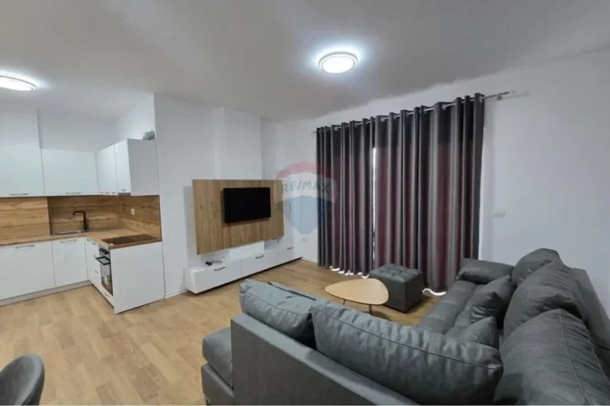 Tirane, jepet me qera apartament 2+1 , 105 m² 750 € (Zogu i zi)