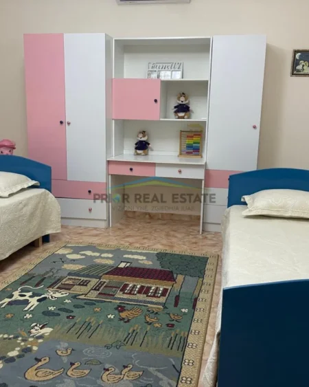 Fier, shitet Vile 2 Kateshe+Papafingo  250.000 € Fier (Jakov Xoxa)