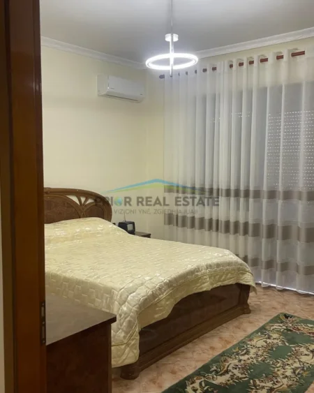 Fier, shitet Vile 2 Kateshe+Papafingo  250.000 € Fier (Jakov Xoxa)