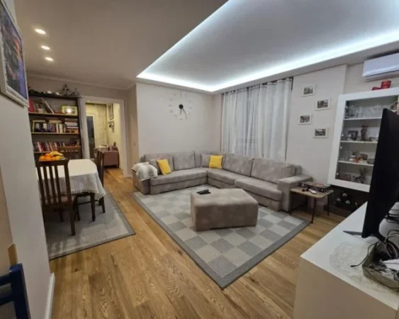 Tirane, jepet me qera apartament 3+1+Aneks+Ballkon Kati 3, 100 m² 800 € (bulevardi i ri , bulevardi zogu i pare)