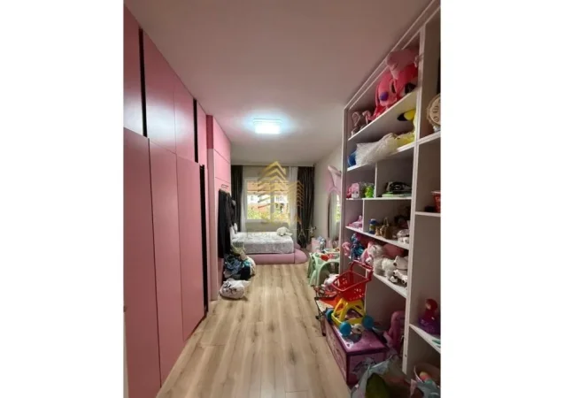 Tirane, shitet apartament 2+1+Ballkon Kati 1, 113 m² 365.000 € (Komuna e Parisit, Kika 3)