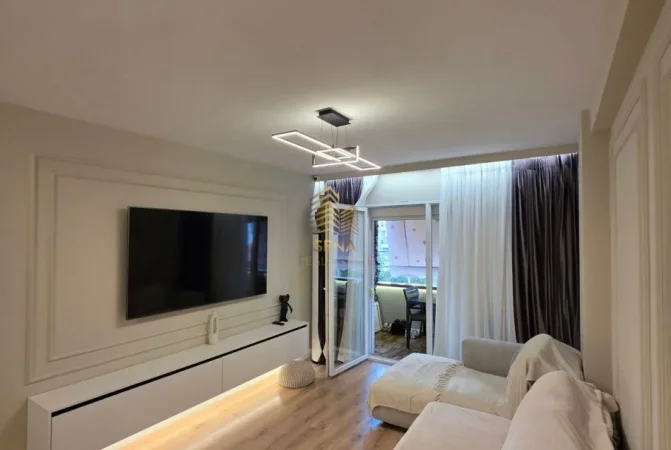 Tirane, shitet apartament 2+1+Ballkon Kati 1, 113 m² 365.000 € (Komuna e Parisit, Kika 3)