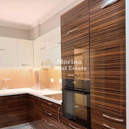 Tirane, jepet me qera apartament 2+1 Kati 7, 115 m² 650 € (Astir)