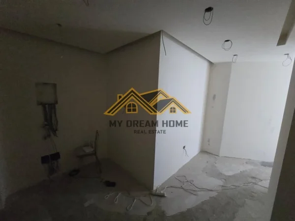 Durres, shitet apartament 2+1+Aneks+Ballkon , 127 m² 180.000 € (qender)