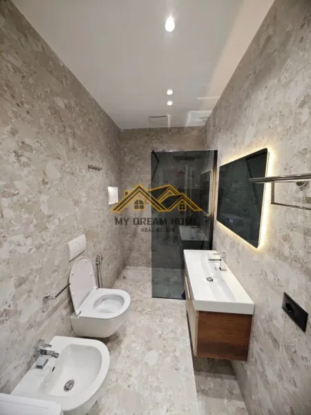 Durres, shitet apartament 1+1 Kati 3, 62 m² 150.000 € (qendra e durresit)