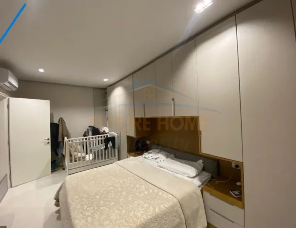 Tirane, shitet apartament 1+1+Ballkon Kati 4, 51 m² 135.000 € (Vasil Shanto)