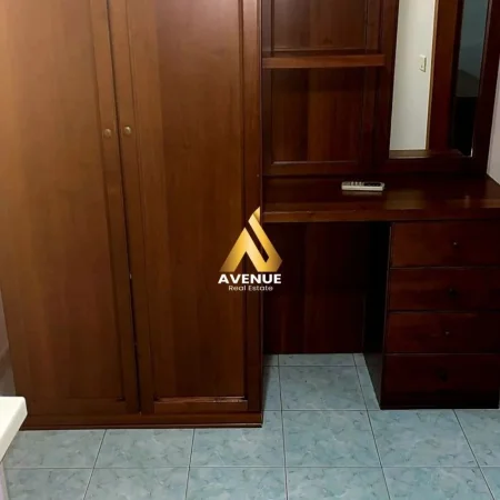 Tirane, jepet me qera apartament 1+1+Ballkon Kati 5, 60 m² 450 € (Rruga Ndre Mjeda)