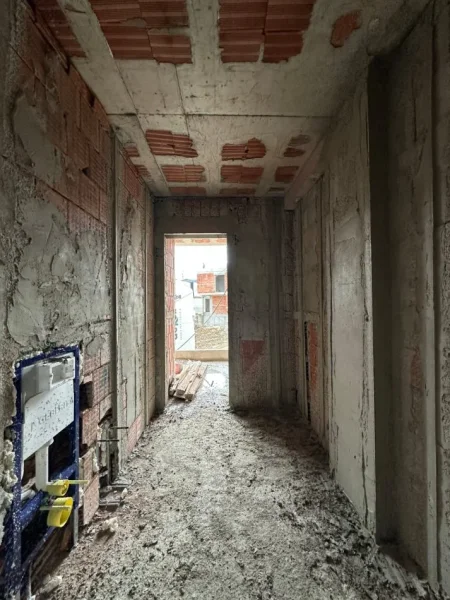 Tirane, shitet apartament 3+1+Ballkon Kati 1, 157 m² 326.500 € (Maison De Terr)