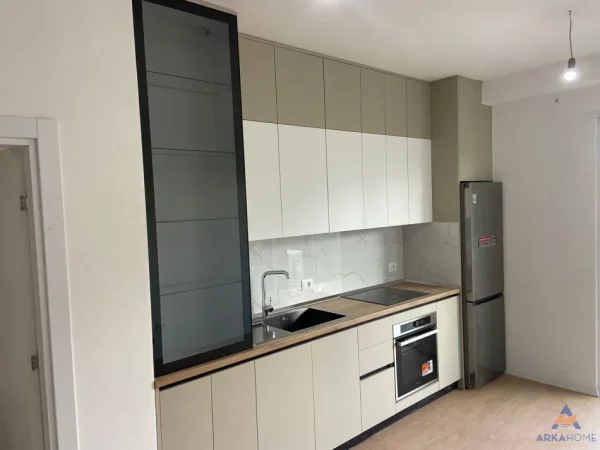 Tirane, jepet me qera apartament 2+1 Kati 2, 110 m² 623 € 