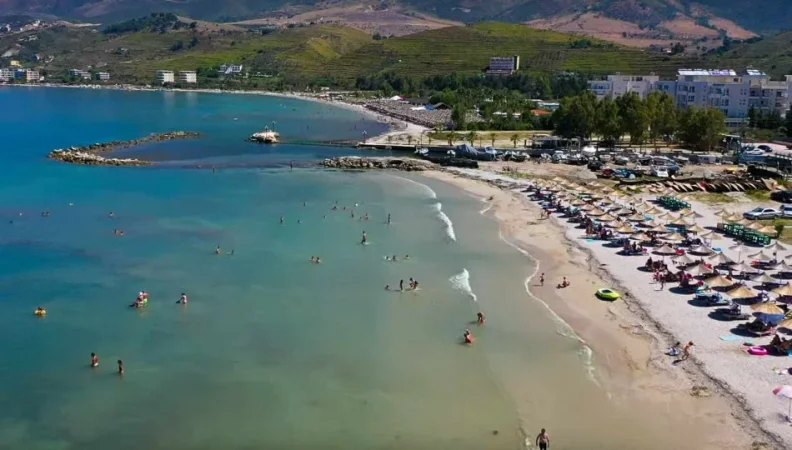 Tirane, shitet 2+1 , 90 m² (orikum)