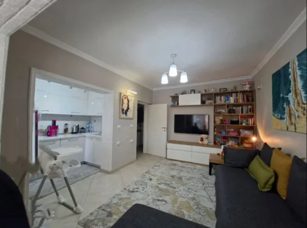 Tirane, shitet apartament 1+1 Kati 3, 6.700.000 leke(67 milion leke)