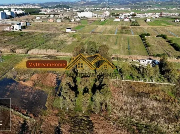 Durres, shitet 1+1 , 400.000 € 