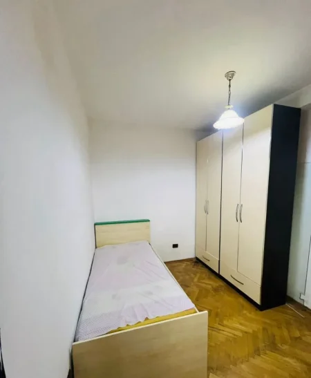 Tirane, jepet me qera apartament 3+1 Kati 4, 125 m² 650 € (DON BOSKO)