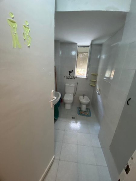 Tirane, jepet me qera apartament 2+1 Kati 2, 78 m² 500 € (21 DHJETORI)
