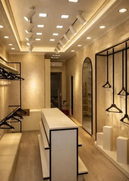 Tirane, shitet dyqan Kati 0, 27 m² 355.000 € (21 DHJETORI)