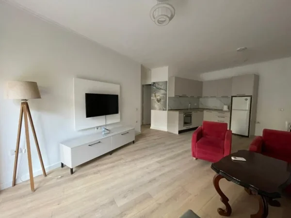 Tirane, shitet apartament 2+1 Kati 1, 87 m² 180.000 € (Don Bosko)