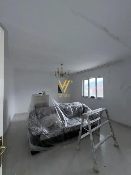 Tirane, shitet apartament 1+1+Ballkon Kati 3, 62 m² 110.000 € (ALI DEMI)