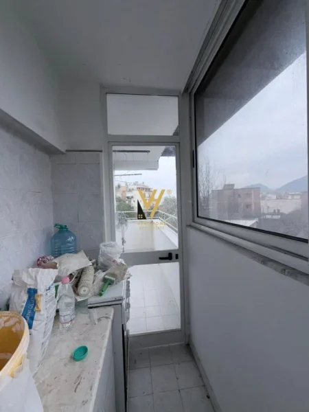 Tirane, shitet apartament 1+1+Ballkon Kati 3, 62 m² 110.000 € (ALI DEMI)