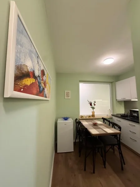 Tirane, jepet me qera apartament 2+1 Kati 3, 93 m² (Myslym Shyr)