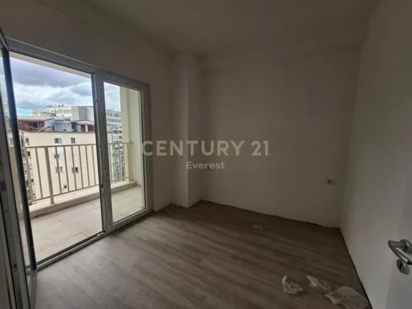 Tirane, shitet apartament 1+1 Kati 7, 63 m² 140.000 € (Zogu i Zi)