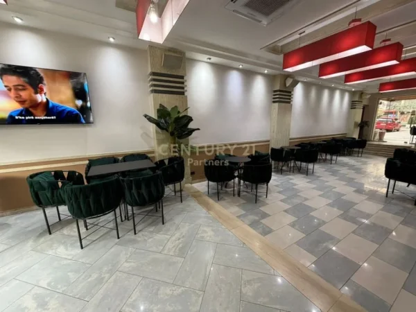 Tirane, shitet ambjent biznesi Kati 0, 164 m² 270.000 € (Pallati me Shigjeta)