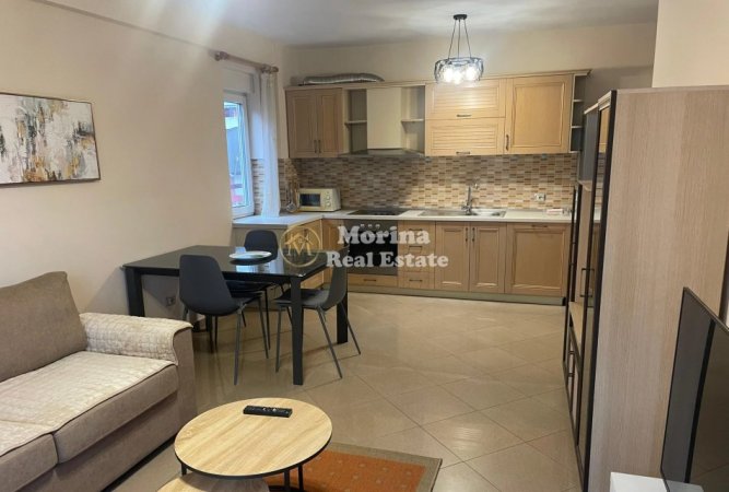 Tirane, jepet me qera apartament 2+1 Kati 4, 100 m² 800 € (Liqeni i Thate)