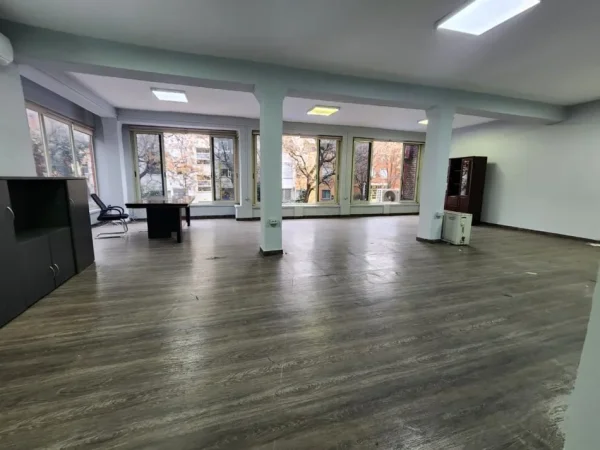 Jepet Zyre me Qira: (📍Bllok / Stadiumi Dinamo) ✨️Ambient Perfekt || 130m² || Kt.2 VETEM PER 1500€/Muaj  💥