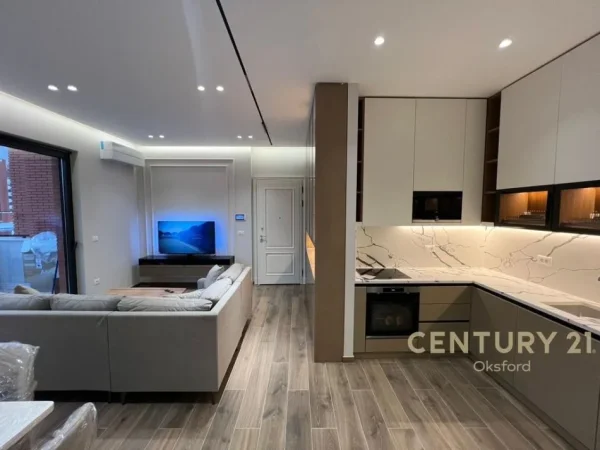 Tirane, jepet me qera 2+1+Ballkon Kati 7, 132 m² 