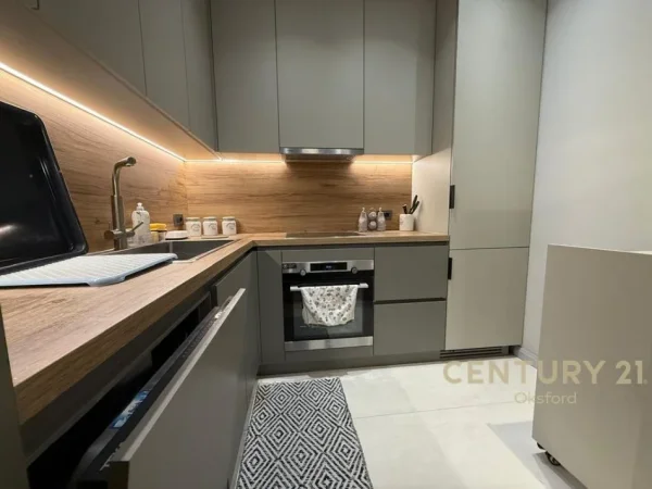 Tirane, jepet me qera apartament 1+1+Ballkon Kati 2, 72 m² (DELIJORGJ)