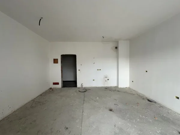 Tirane, shitet apartament 1+1 Kati 7, 70 m² 185.000 € (Rruga e Kavajes)
