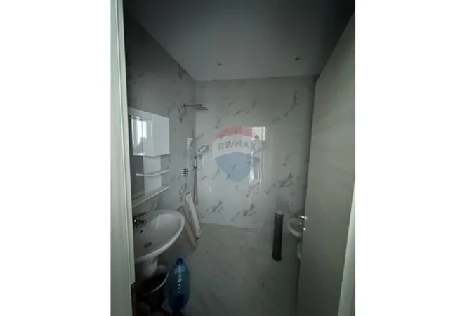 Tirane, jepet me qera apartament 1+1 , 76 m² 601 € (Rruga Dritan Hoxha)