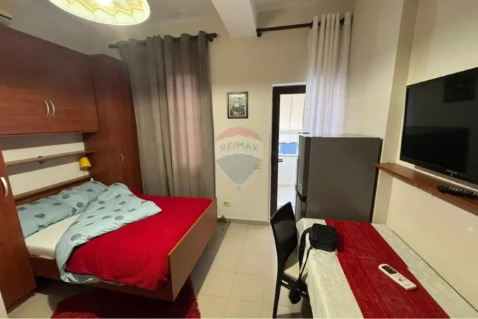 Tirane, jepet me qera apartament 1+1 , 37 m² 500 € 