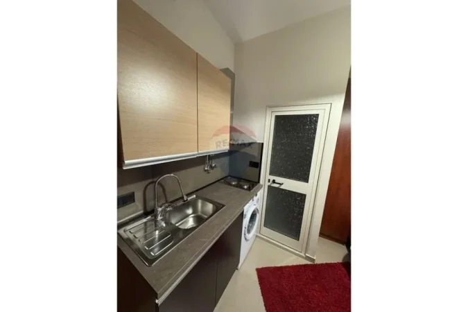 Tirane, jepet me qera apartament 1+1 , 37 m² 500 € 
