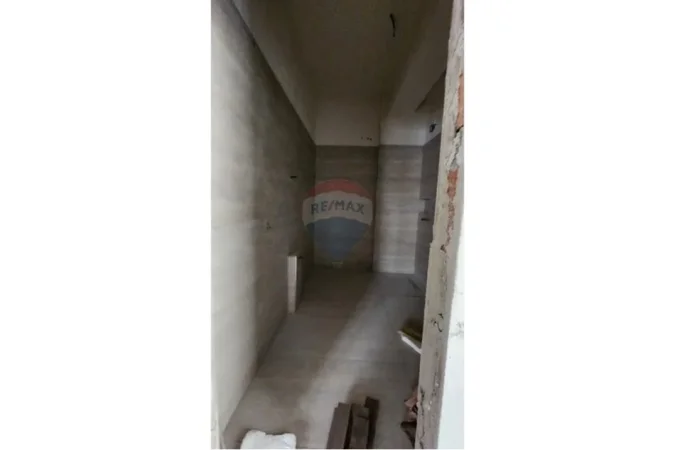 Tirane, shitet apartament 3+1 , 140 m² 371.000 € 