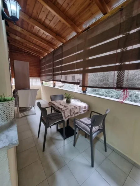 Tirane, jepet me qera apartament 2+1 Kati 2, 85 m² 600 € (Hotel Mondial 21 Dhjetori)