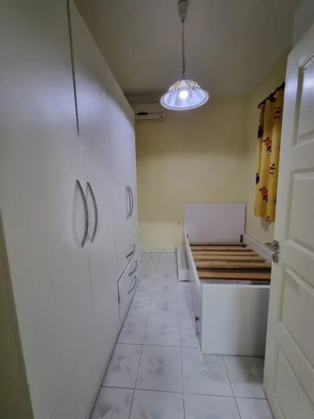 Tirane, jepet me qera apartament 2+1 Kati 2, 85 m² 600 € (Hotel Mondial 21 Dhjetori)