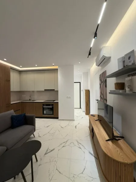 Tirane, jepet me qera apartament 1+1 Kati 6, 70 m² 760 € (ZOGU I ZI)