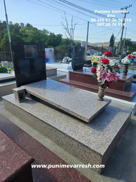 Tirane, shes Punime varresh ne tufine - Varr granit Verde Marina 250 €