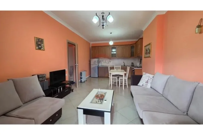 Vlore, shitet apartament 2+1 Kati 5, 88 m² 107.000 € (Rruga Enver Jaho, pran Universitetit Reald, Vlore)
