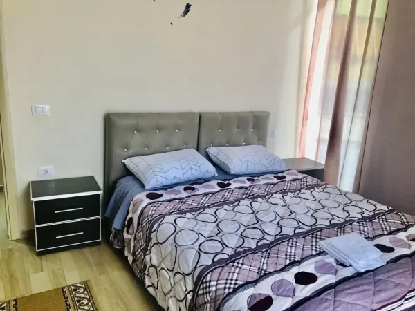 Elbasan, jepet me qera nga Pronari, pa-komision apartament 2+1+Ballkon Kati 8, 80 m² 360 €