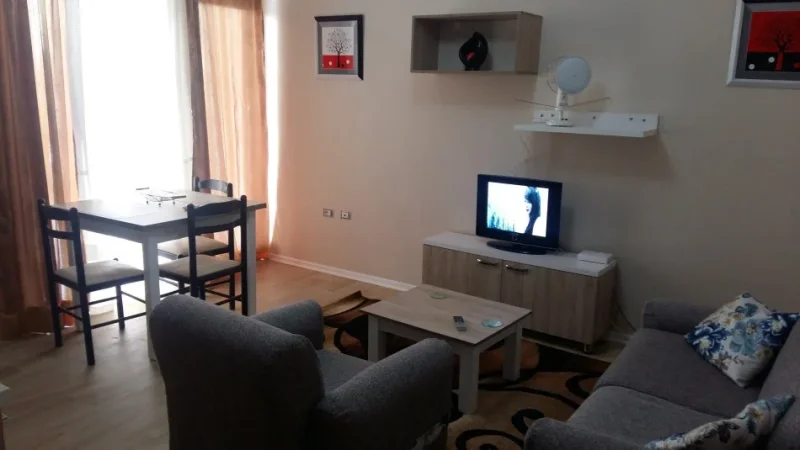 Elbasan, jepet me qera apartament 1+1+Ballkon Kati 1, 48 m² 280 € (https://maps.app.goo.gl/1XuMHsJhdP4SV83v5?g_st=ic)